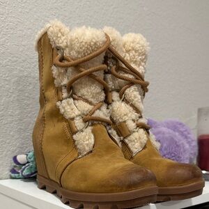 Sorel Chestnut Tan Shearling-Lined Wedge Lace-Up Boots